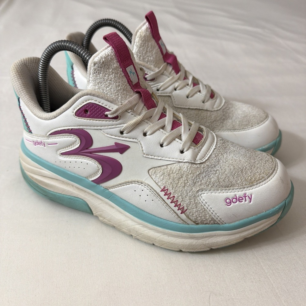 Gdefy Gravity Defyer Women's Size‎ 8 White Shoes Sneakers Gym Comfy Gently Used